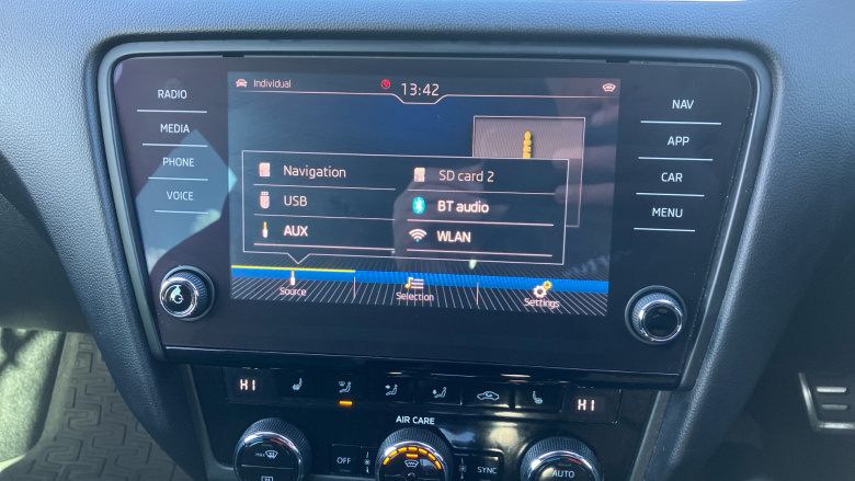 Skoda Octavia 2.0 TSI vRS 5dr DSG Petrol Hatchback